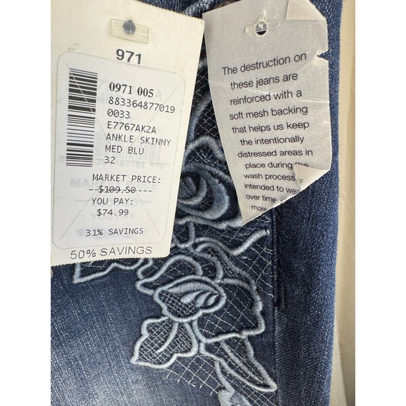 Miss Me Women's Blue Embroidered Jeans - Picture 5 of 10